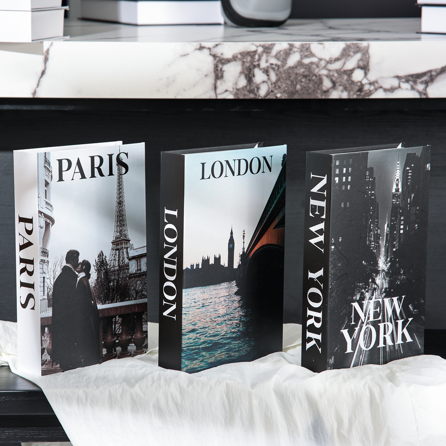 Fashion Simulation Books for D - Home Decor Catalog のレビューと価格