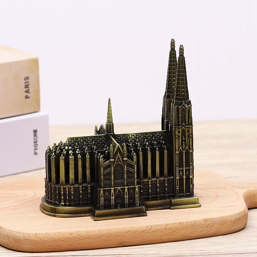 Cologne Cathedral Germany Stat - Germany Home Decor のレビューと価格