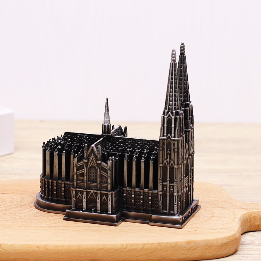 Cologne Cathedral Germany Stat - Germany Home Decor のレビューと価格