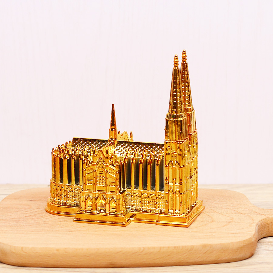 Cologne Cathedral Germany Stat - Germany Home Decor のレビューと価格