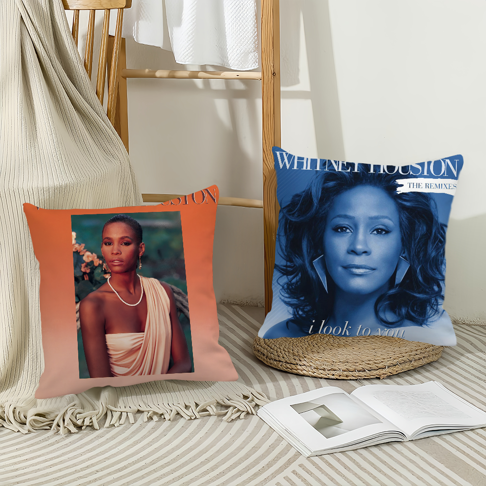 Singer Whitney Houston Pillow  - Home Decor Houston のレビューと価格