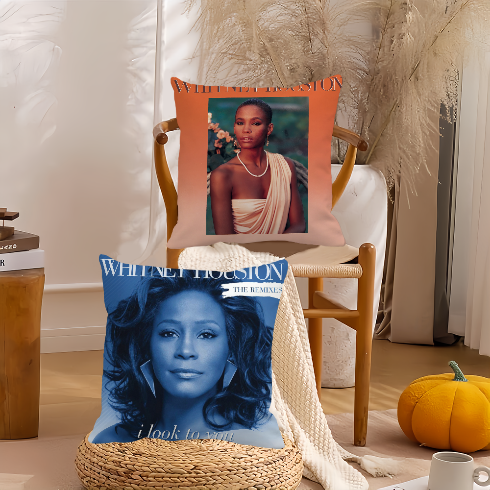 Singer Whitney Houston Pillow  - Home Decor Houston のレビューと価格