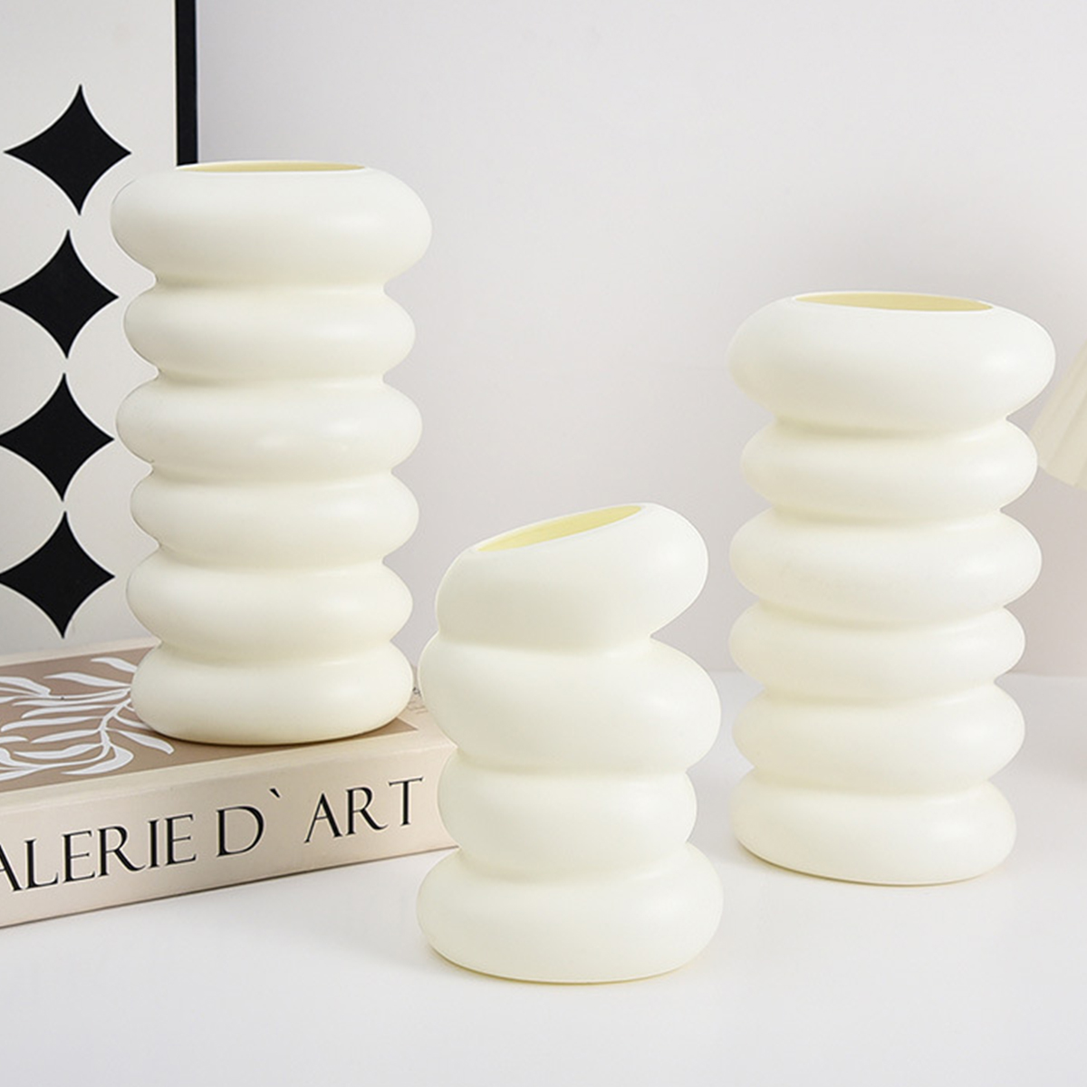 1PC Spiral Pattern Plastic Vas - Home Decor Center のレビューと価格