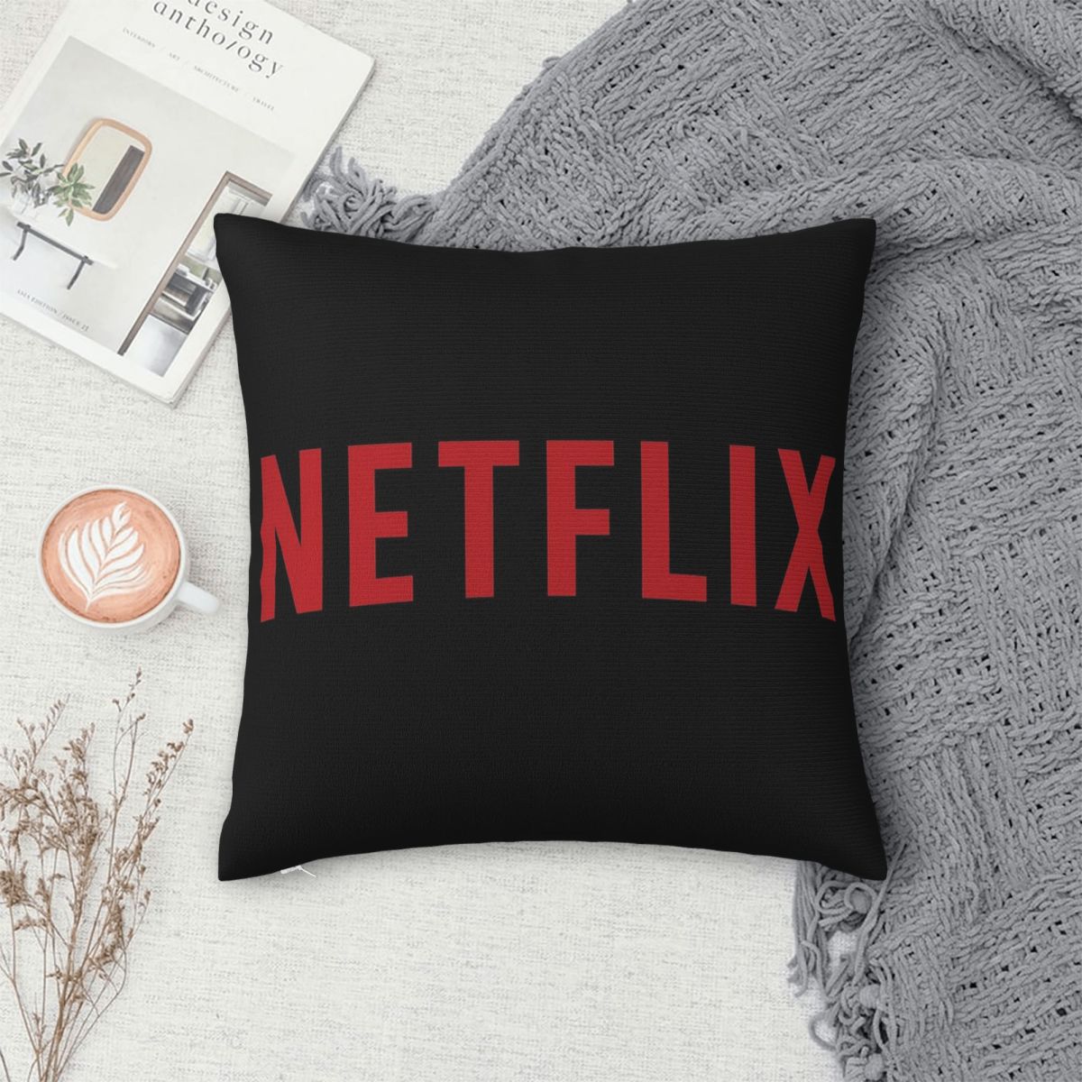 Netflix Logo Square Pillowcase - Home Decor Netflix のレビューと価格